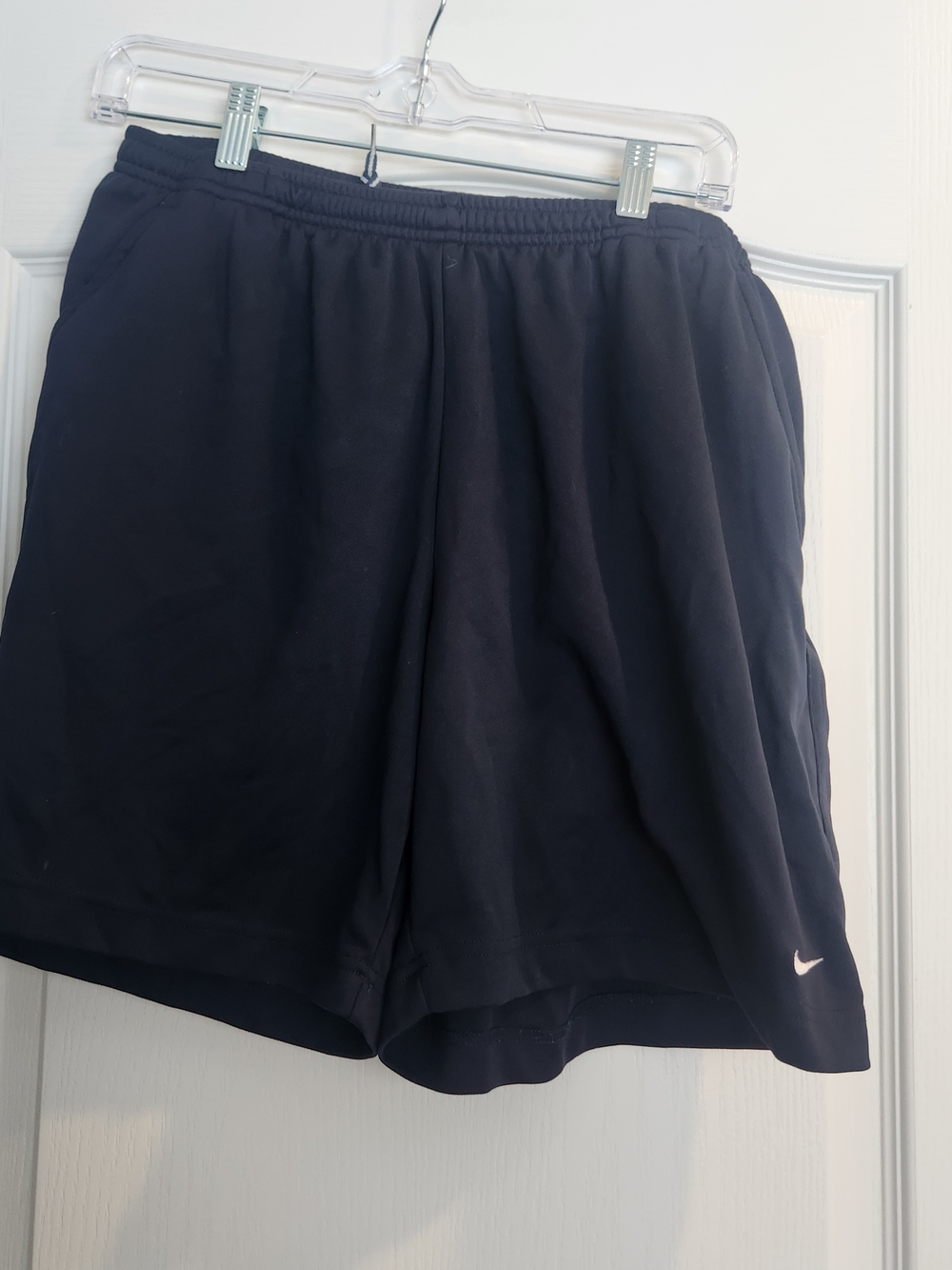 Nike Mens Black Athletic Shorts with Small Swoosh M Euc